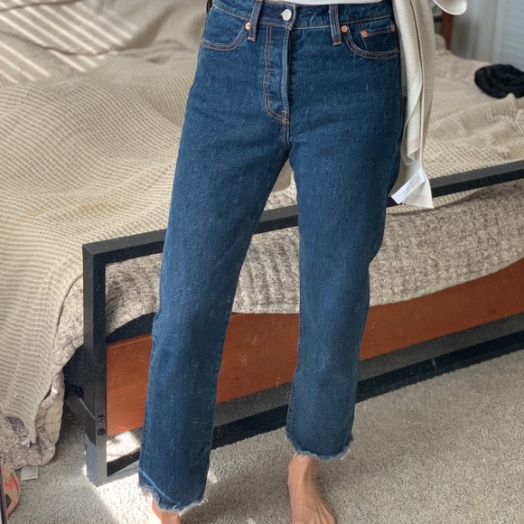 Levi’s Wedgie Straight Jeans - Picture 2 of 4